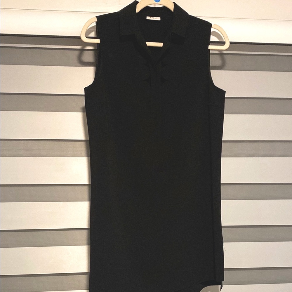 Akris Elegant Black Sleeveless long blouse size 6 perfect condition